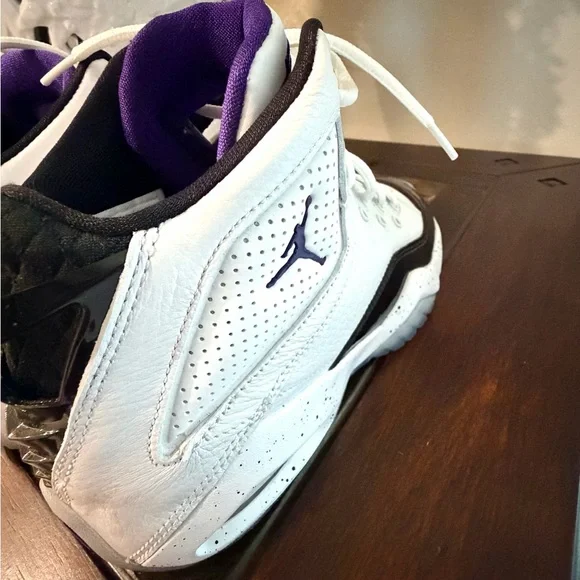 Jordan B'Loyal White and Purple Sneakers - Picture 9 of 16